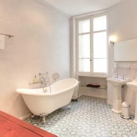 #11 Clemenceau Design Hyper Centre 10min & Apartment *