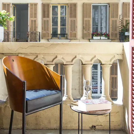#11 Clemenceau Design Hyper Centre 10min & Apartment